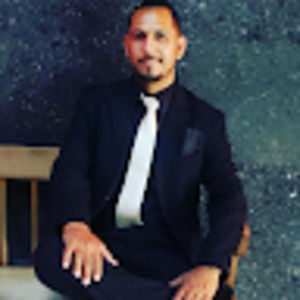 Meet your Posher, Erick daniel